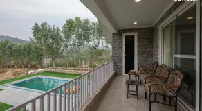 StayVista's Golden Lark - 4BHK Villa with Bar & Private Pool - Image 4