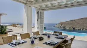 Blueros Luxury Villa - Image 5