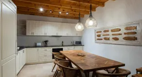 Exclusive & Private Villa Qupi in the center of Lindos with separate staff accommodation - Image 5