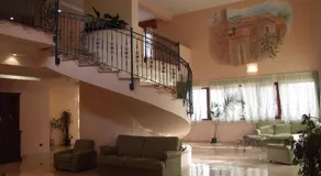 Hotel La Grotte - Image 4