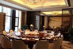 Gonghanglv Huanghe Pearl International Hotel - Image 2