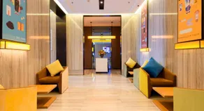 IU Hotel Shijiazhuang Southwest Gaojiao District Hongqi Street - Image 3