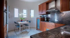 Leas House - Image 4