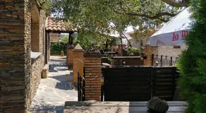 Casa Rural Peña Falcón en Monfragüe hasta 15 personas - Image 2