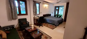 Ivy's Home Stay - Image 2