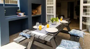 Loddey's Guesthouse by Beach Collection Winelands - Image 4
