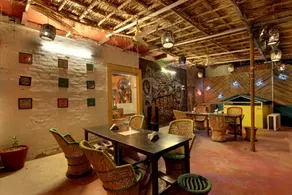 Bedweiser Backpackers Hostel - Image 3