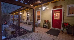 Moore House Inn & Cabins - Image 2