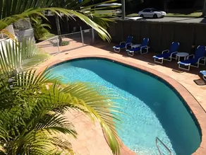 Warringa Surf Holiday Apartments - Image 4