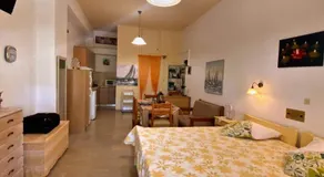 ZERVOS STUDIOS AND APARTMENTS - Image 2