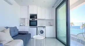 Phaedrus Living: Marina Sea View Flat 214 Gold - Image 3