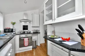 Xclusive Living Stay near Airport / NEC,Whitecroft - Image 5