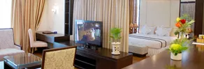 square center hotel - Image 1