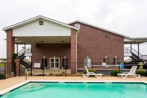 The Magnolia Hotel Searcy - Image 3