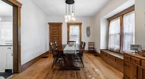 Walk to Downtown Kent - 3 BR House w Patio & Yard - Image 4