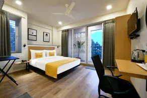 Hotel Banzai Rooms - Image 3