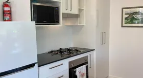 Family and pet friendly home in Brisbane - Image 5