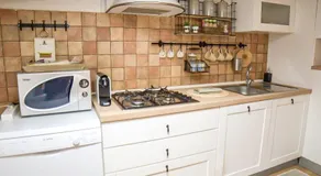 LAVINIA'S SWEET HOME - Image 5