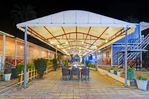 Hotel Dada Inn - Image 2
