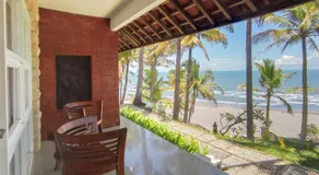 Queen of the South Beach Resort - Image 4