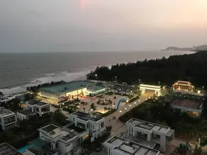 Aria Resort- Căn hộ nghỉ dưỡng tầng 8 hướng biển, hồ bơi sát cạnh bãi tắm riêng (miễn phí) - Image 4