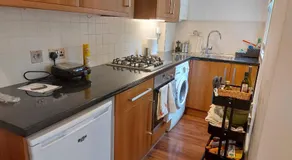 Epsom Road studio flat - Image 3