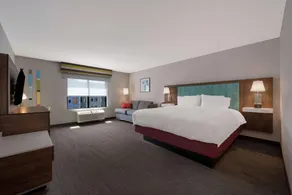 A Victory Hotel & Suites - Image 2