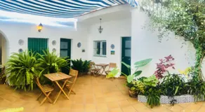Apartamentos El Arco - Image 4