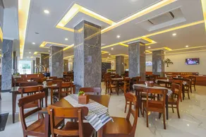 Ocean Beach Hotel Padang - Image 3