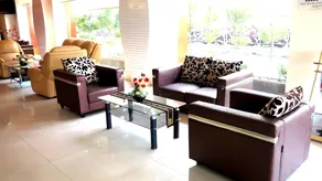 Jolin Hotel Panakkukang by LIFE - Image 3