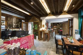 Blossom Hill Inn Lijiang Eminentland - Image 3