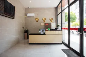 Rainbow Hotel - Image 4