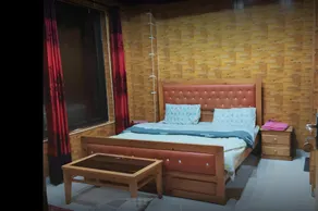 Ali's Hotel - Image 5