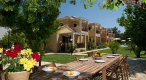 Heliotropia Houses - Image 4