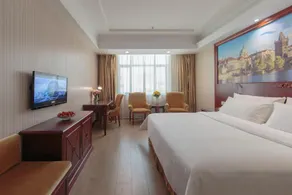 Vienna International Hotel Huizhou South Railway Station - Image 2