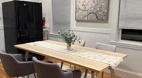 Spacious Revere 4 Bedrooms 2 Bathrooms Apartment Near Boston Airport and Beach - Image 4