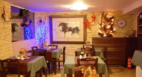 Paris Hotel - Image 5
