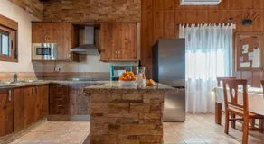 Cabaña pet-friendly con piscina y patio privado - Image 2