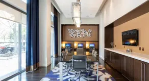 Pentagon Luxe Apartments Arlington - Near DC - Image 3