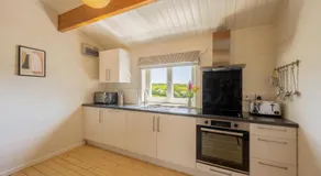 Eddington Lodge Cosy Cabin near Bude Beaches - Image 5