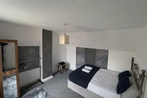 Canterbury Luxury Stay - Image 2