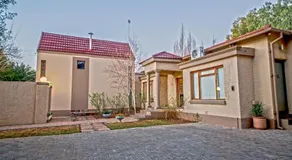 Crisp Guest Rooms - Image 2