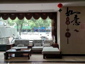 Golden Times Holiday Hotel - Image 2