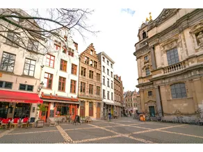 Spacious Duplex in Antwerp Old Town - Image 5
