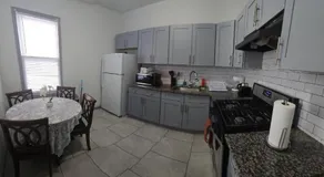 3 bedrooms apt,2 baths,15 mins to NYC - Image 4