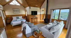 Maple Ridge Cottages - Image 2