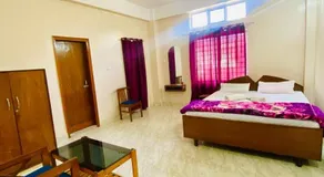 Jm Suites Prasanti Hotel - Image 2