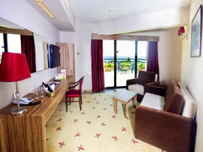 Grand Prestige Hotel & Spa - Image 2
