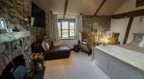 The Stables Inn - Image 2