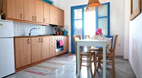 Paros Book'Inn - Image 4